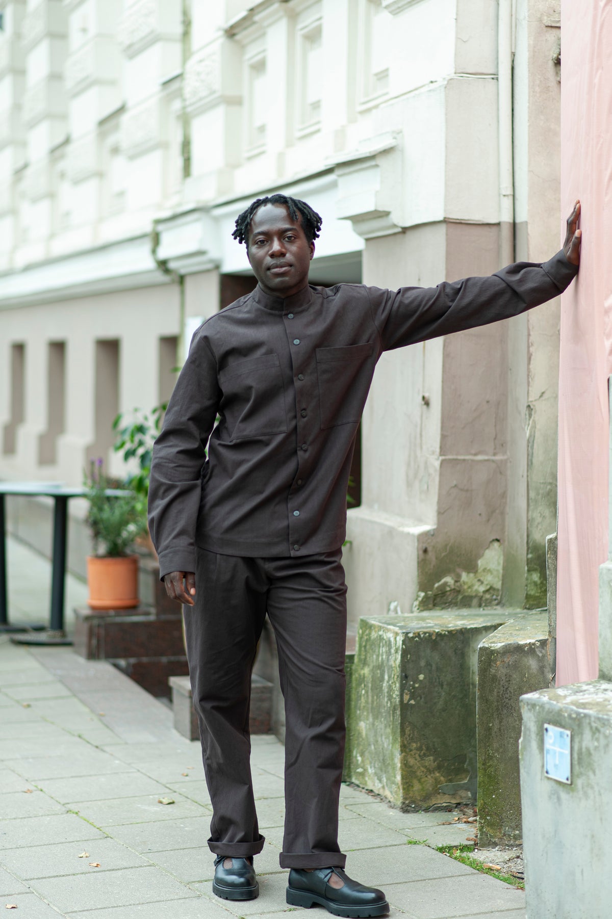 Men's heavy cotton band collar shirt with pockets