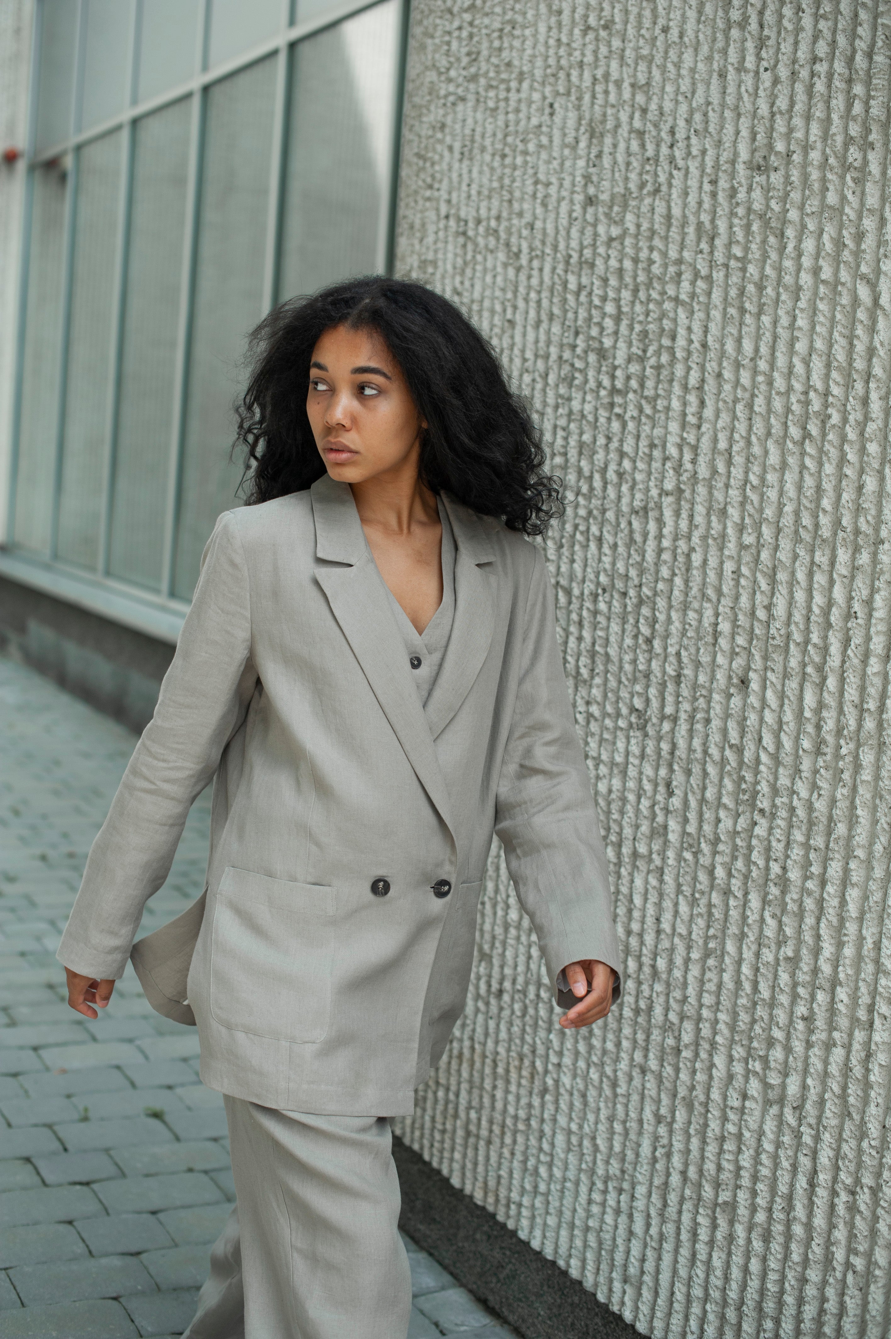 womens linen beige blazer