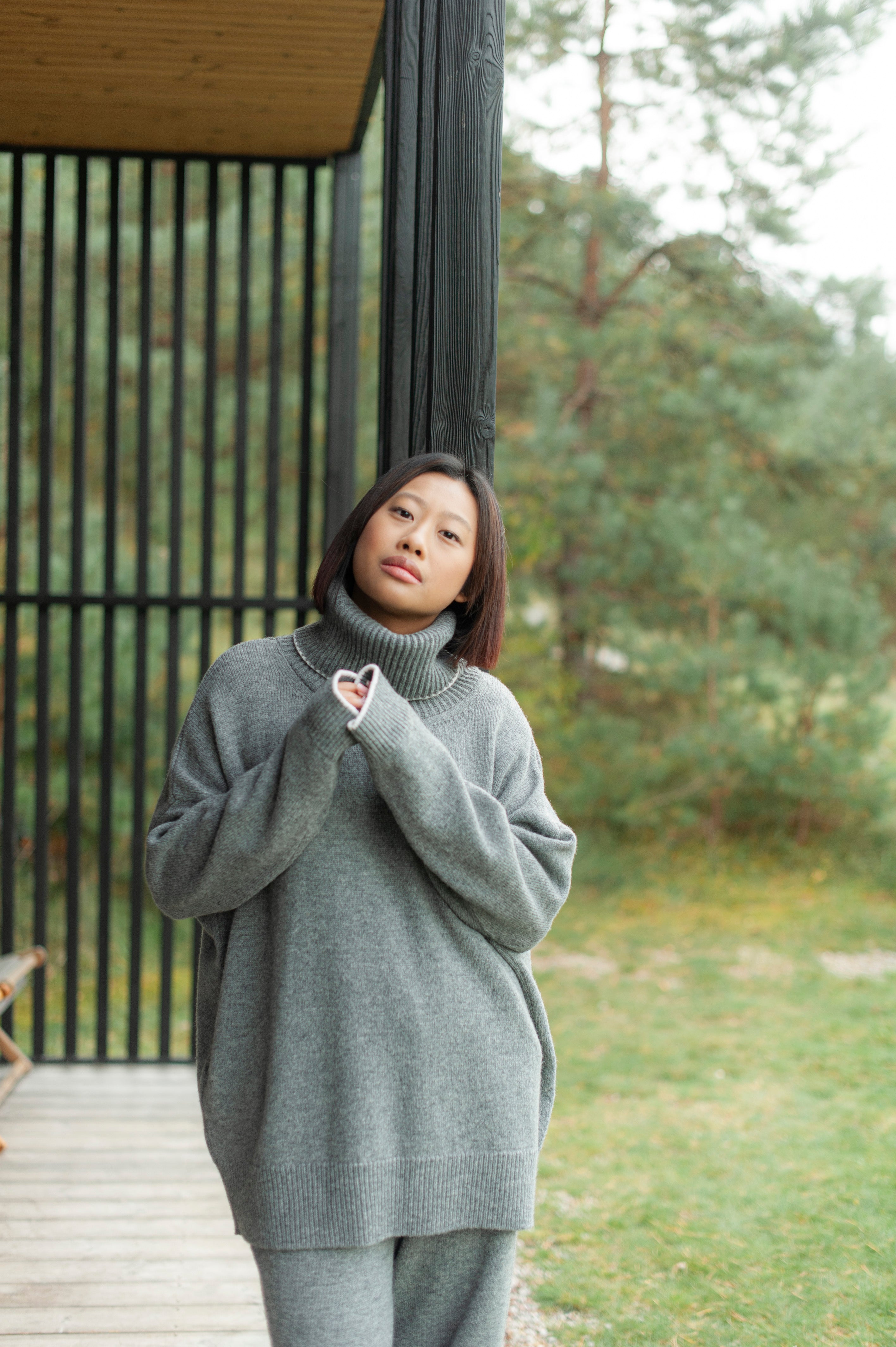 Merino wool relax fit knitted turtleneck unisex jumper