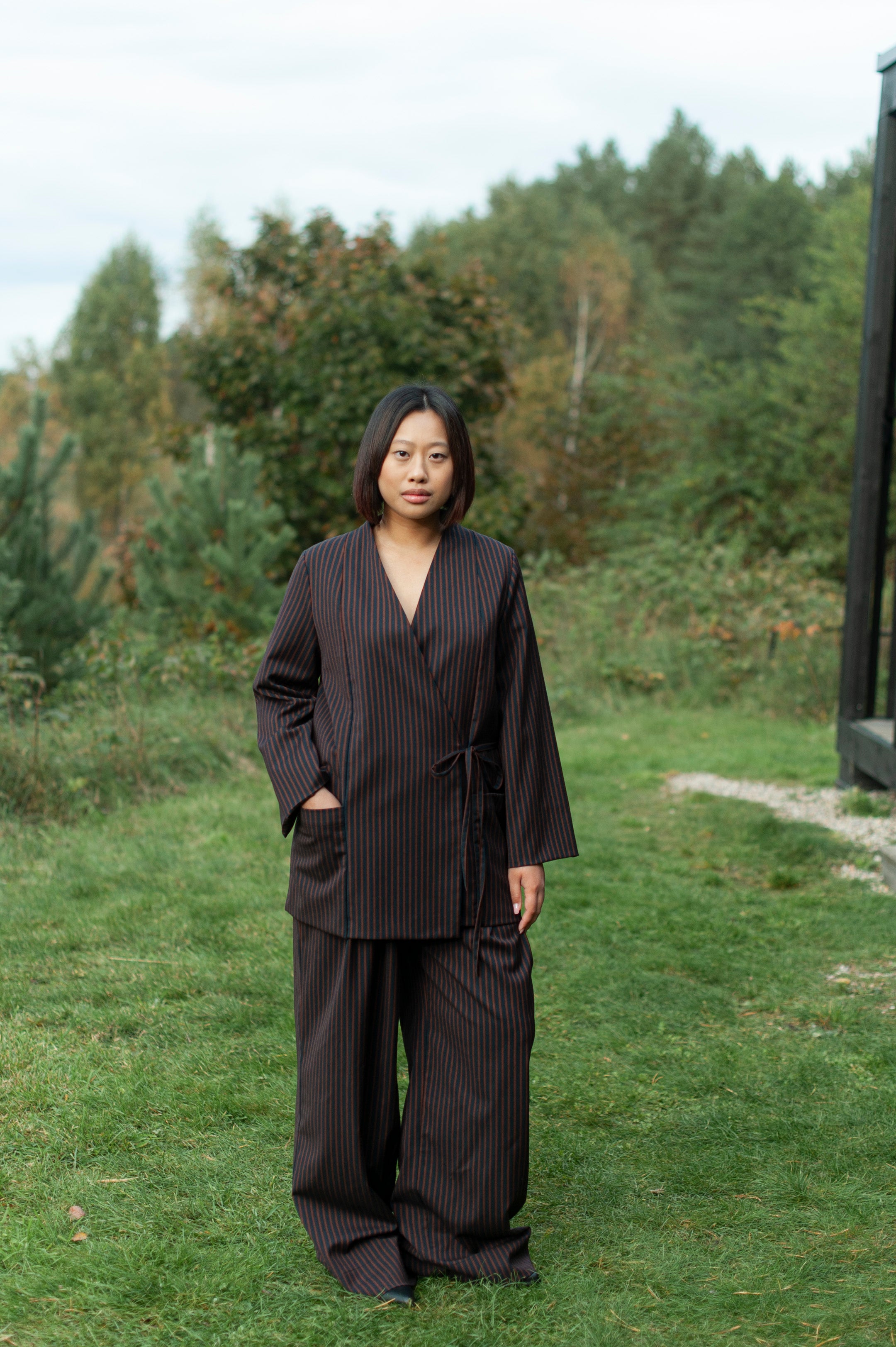 Women's wool 2-piece striped suit