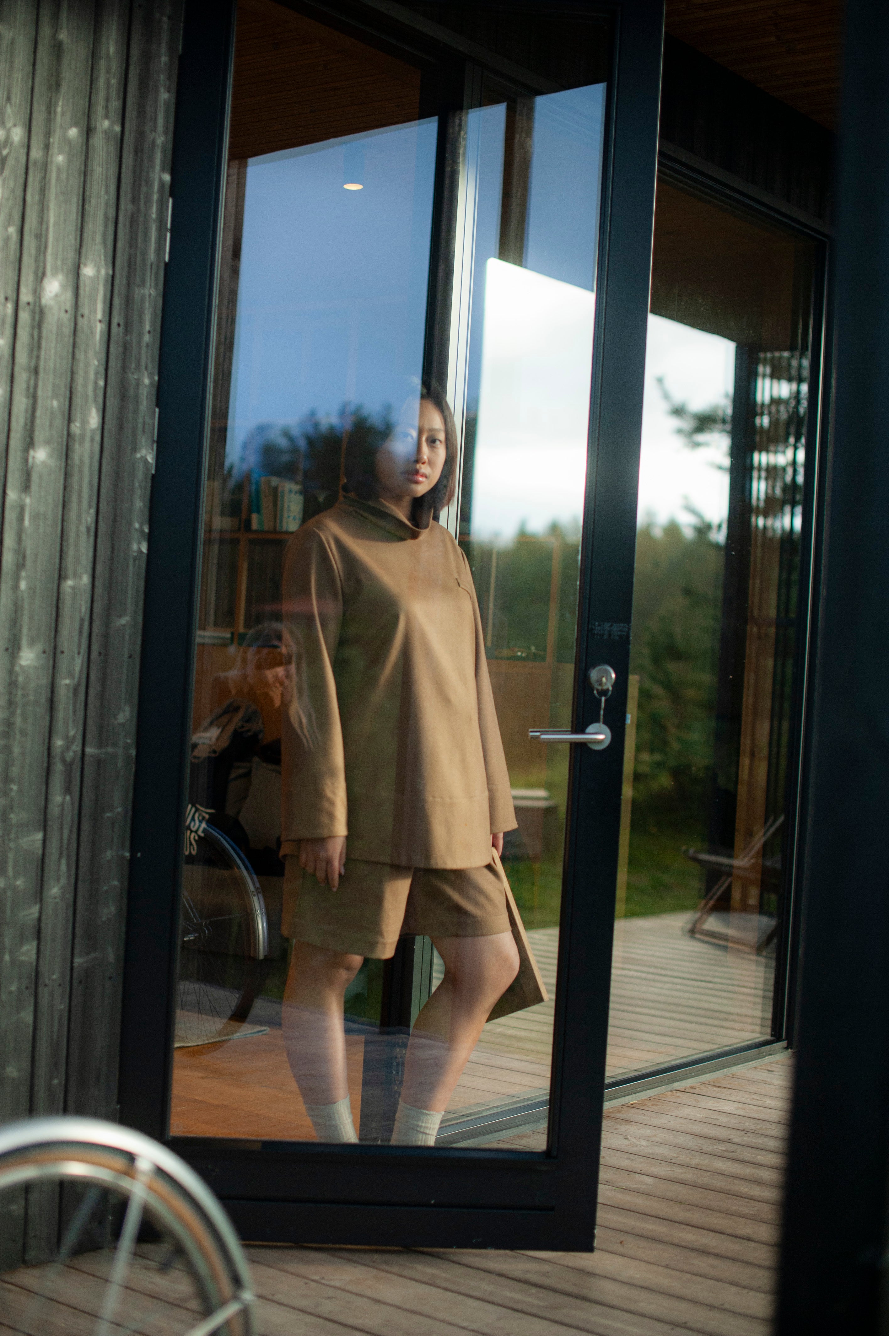 Tweed wool pleated shorts with pockets