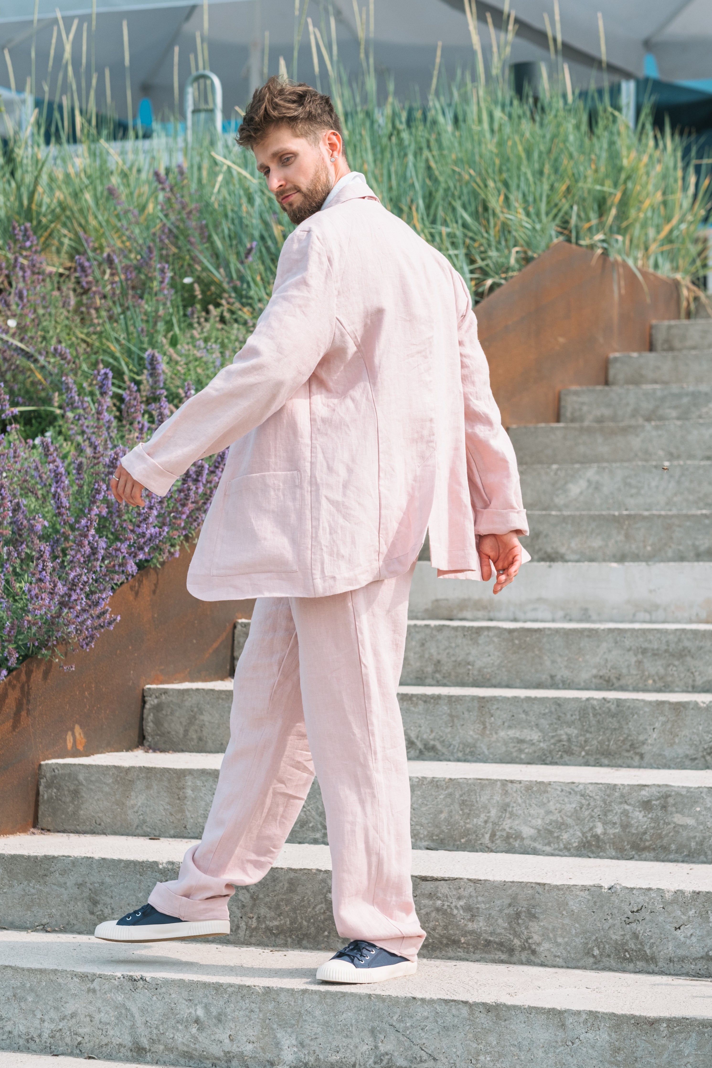 Unstructured single-breasted dusty rose linen blazer