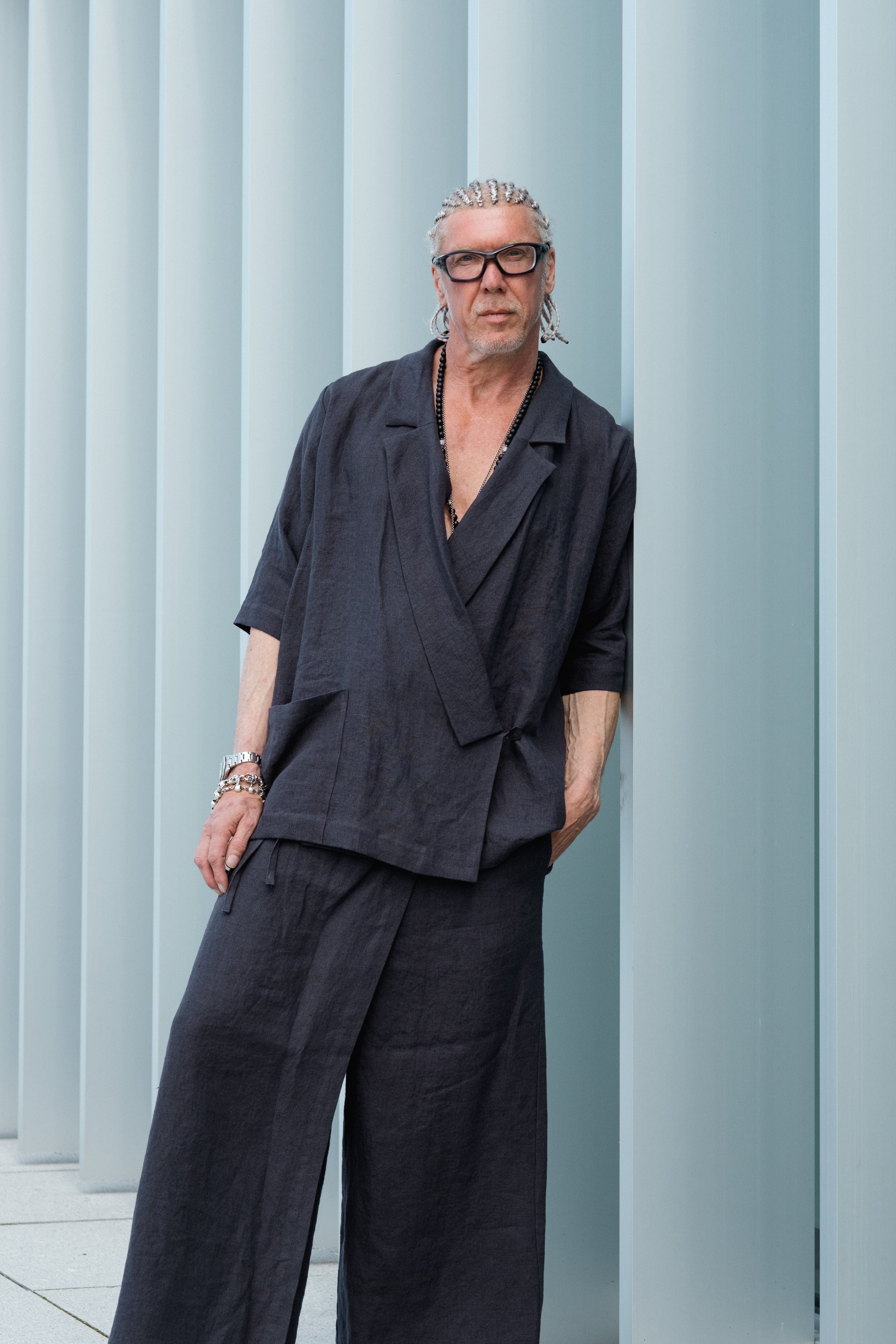 Men’s two pieces linen suit with kimono style blazer and wide skirt-pants