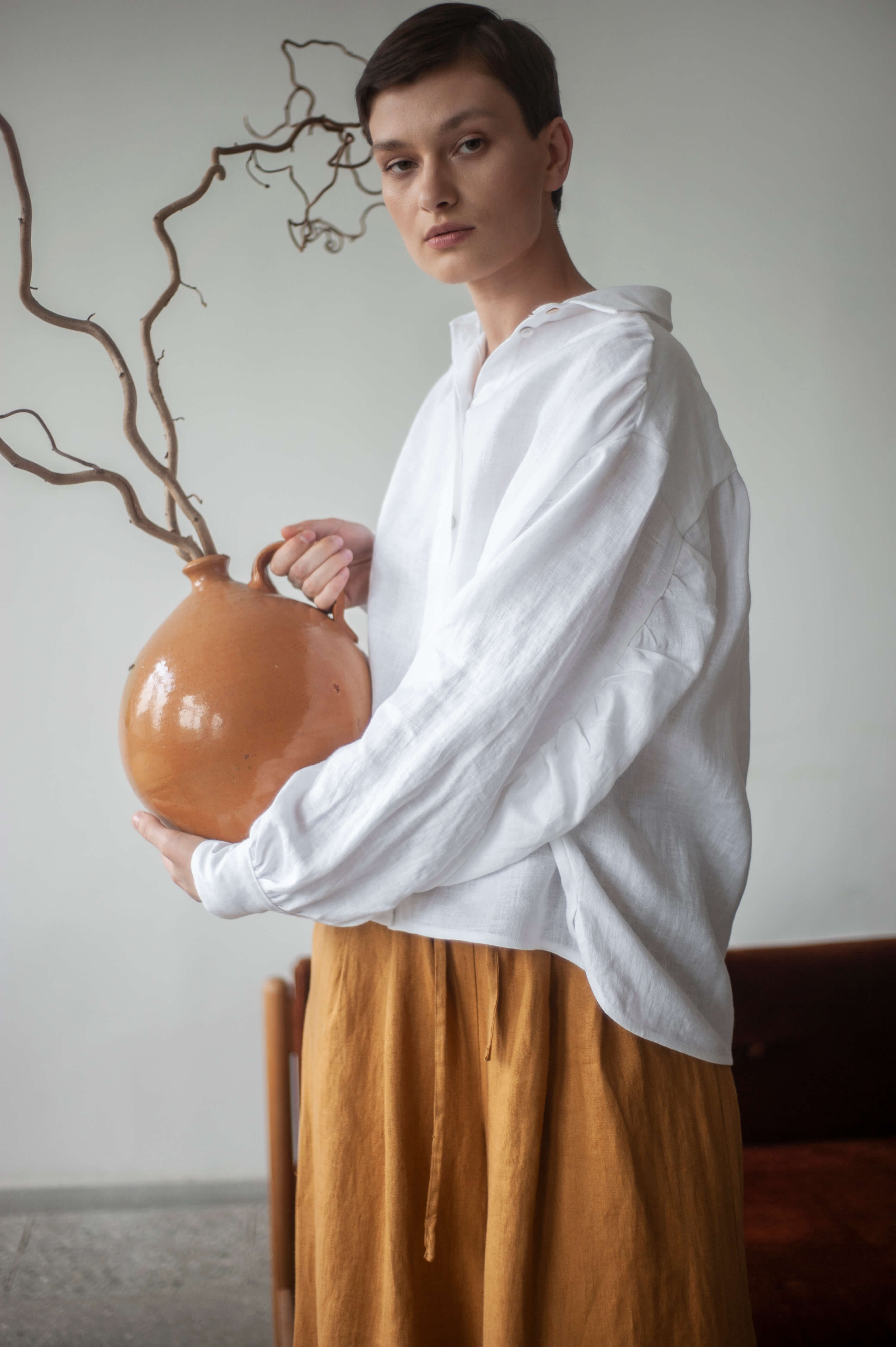 Puff-sleeve linen shirt EMILY