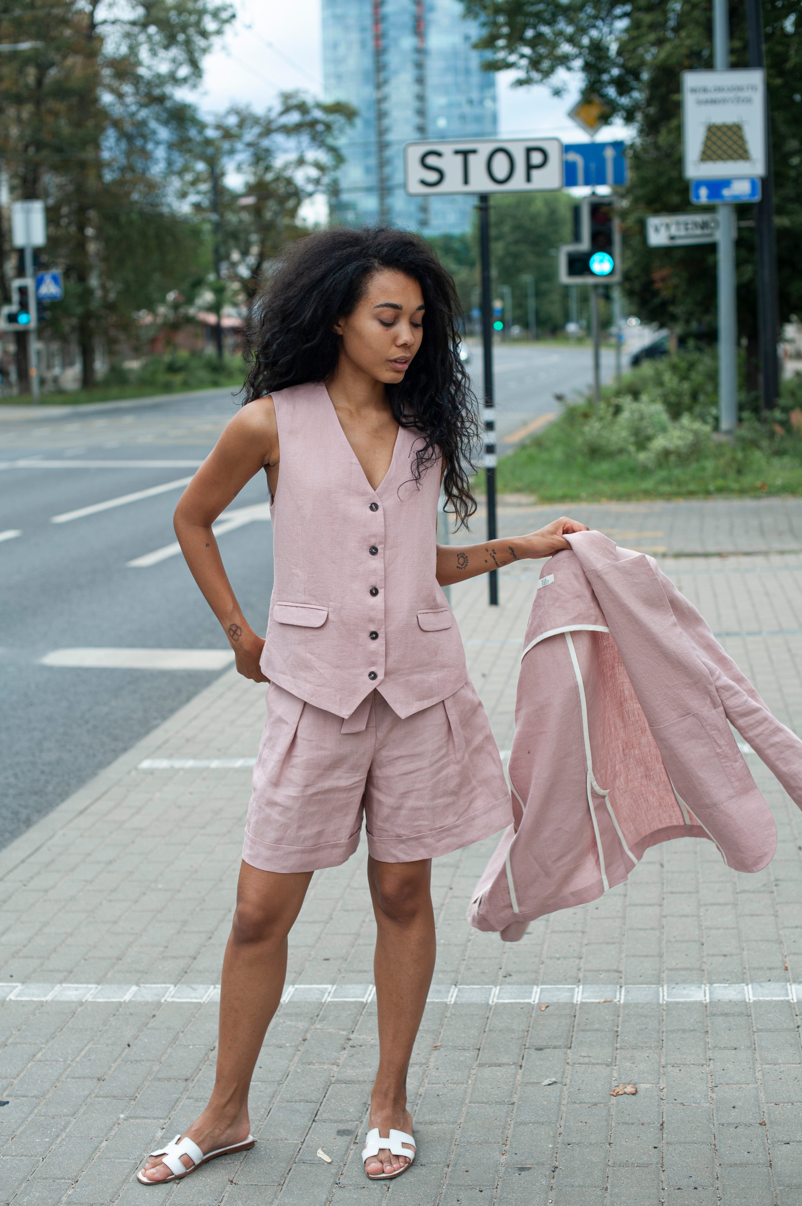 Women's linen three-piece shorts suit