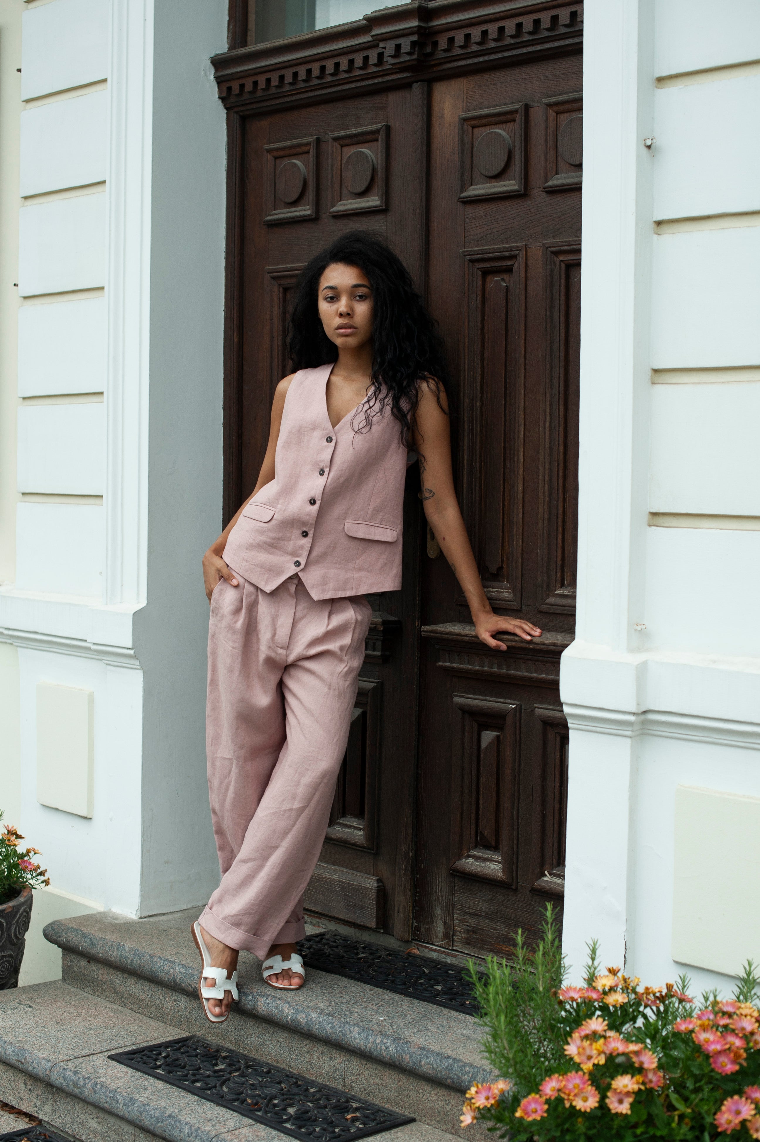 Dusty pink linen suit vest for women.