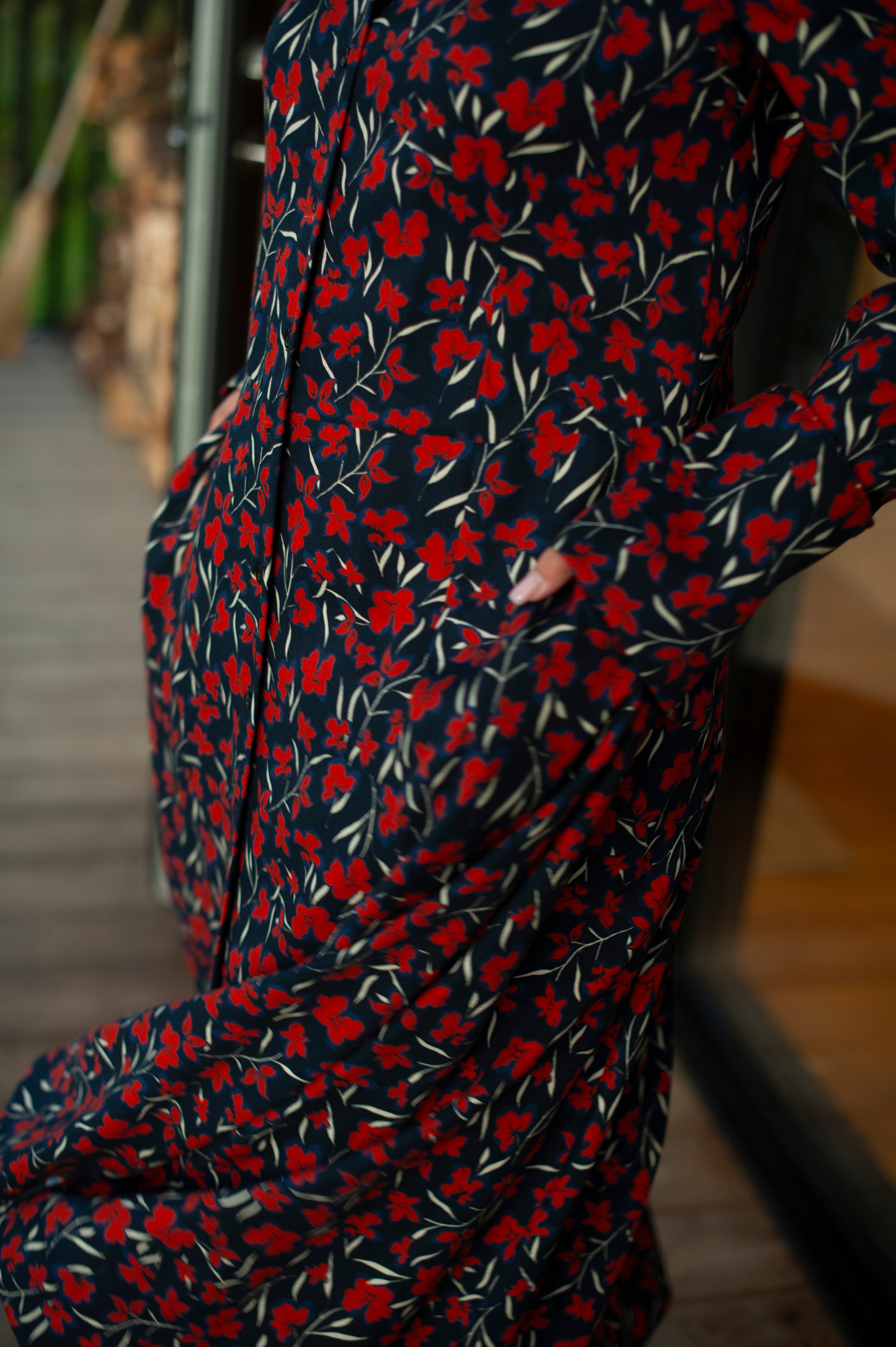 Floral print A-line shirt dress with a large collar