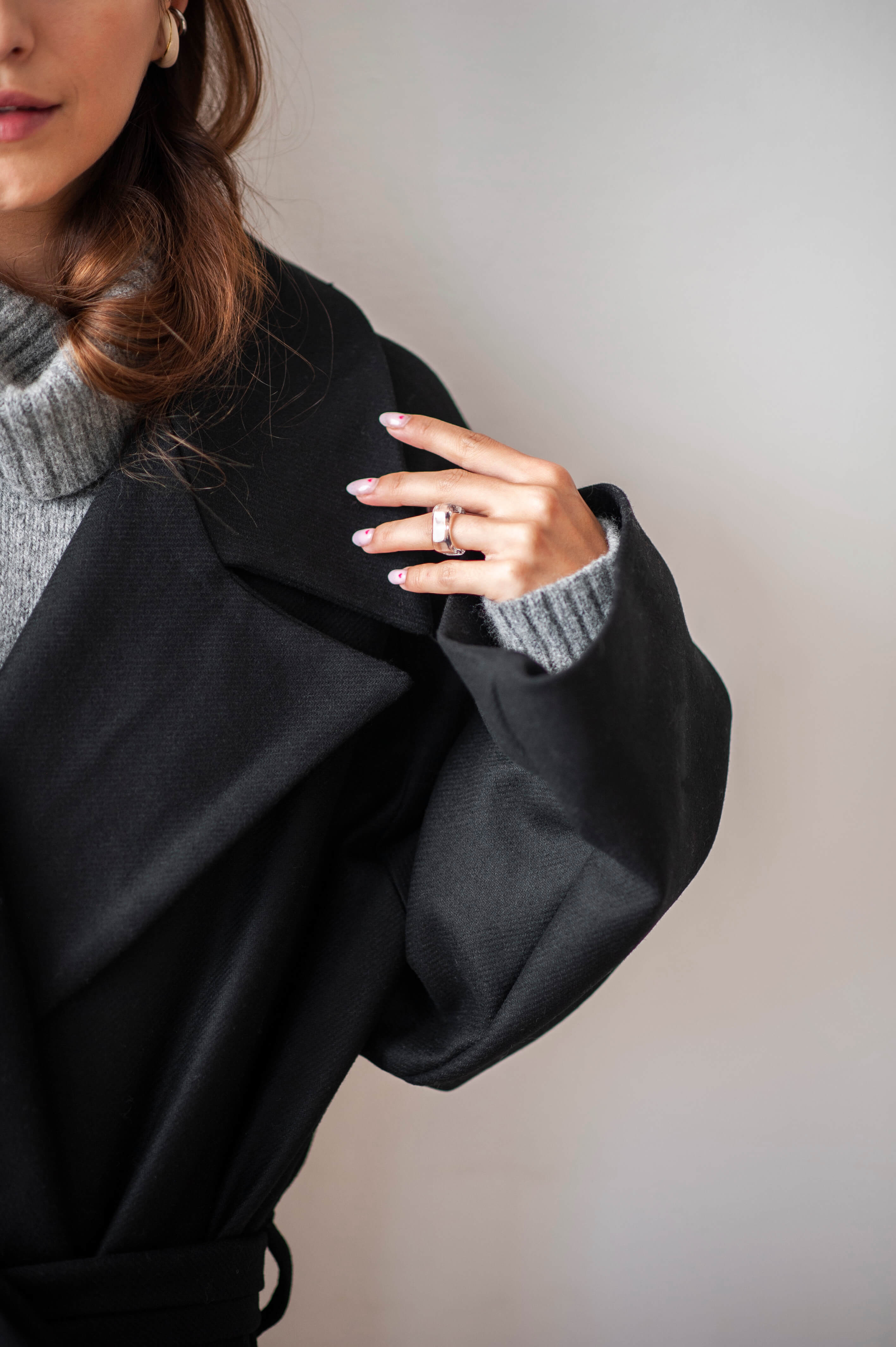 Oversize fit black long wool coat